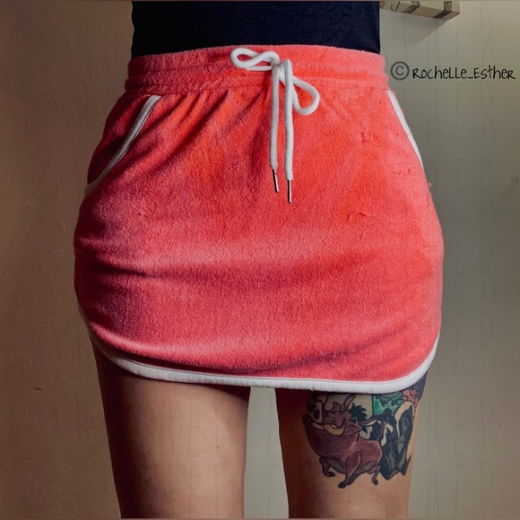 No Boundaries Juniors' Knit Piped Mini Skirt Size Small - Picture 1 of 6